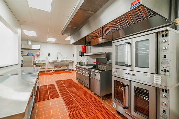 State of the art kitchen for gourmet meals at We Level Up NJ Detox