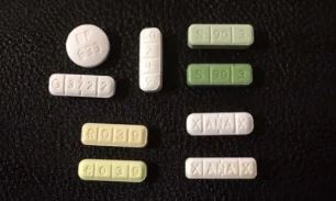 How do you smoke Xanax? To smoke Xanax, people typically crush the pill into a powder and sprinkle it onto a heat source, such as a piece of foil or a cigarette. Then, they inhale the fumes created by heating the pill. This method of use is highly dangerous, as it can cause respiratory problems, cognitive impairment, addiction, and overdose.