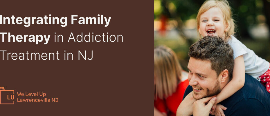 happy family representing integrating family therapy in addiction treatment